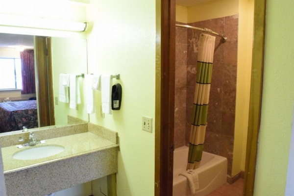 Executive Inn Odessa image 16